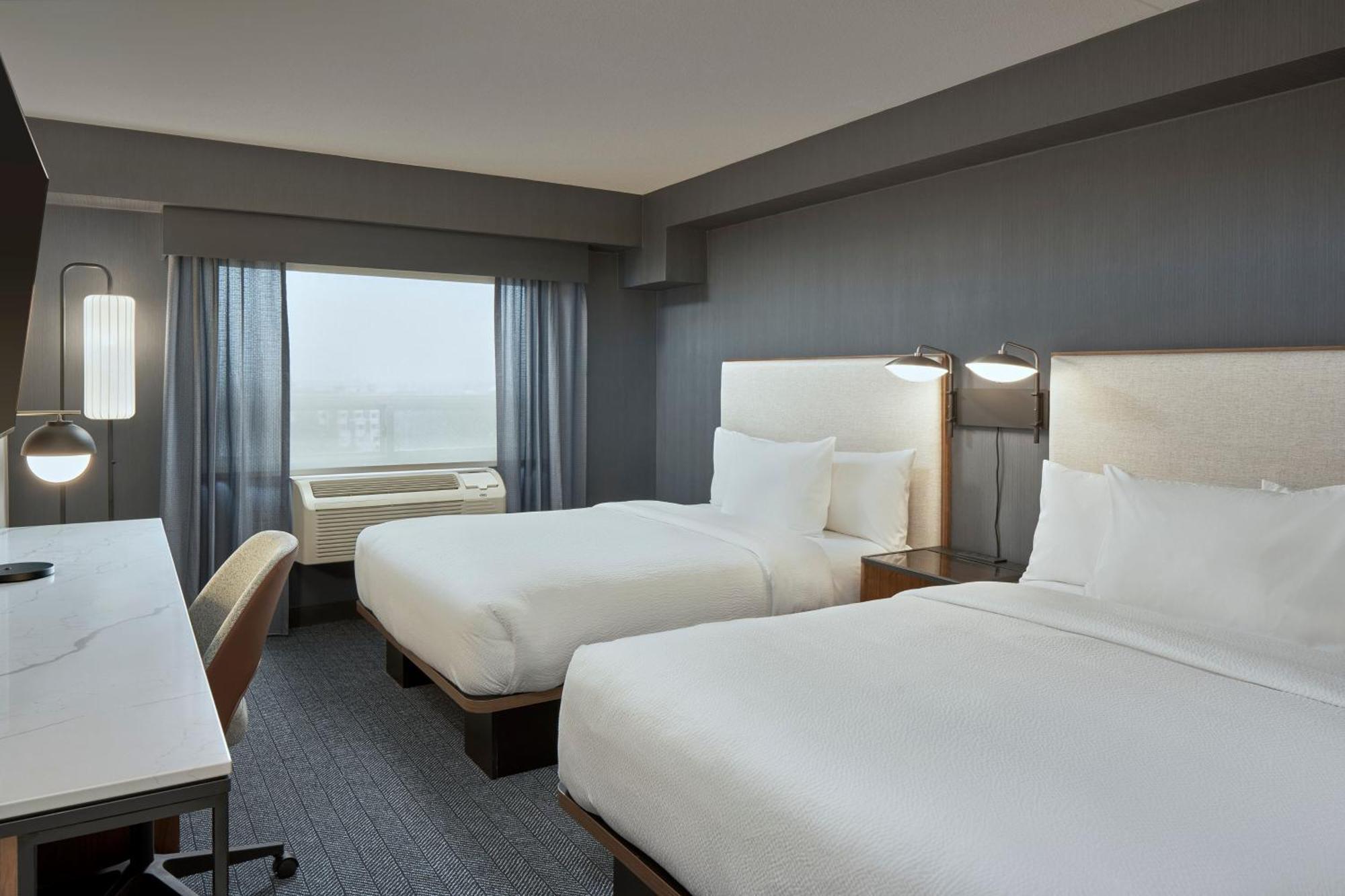 Hotel Courtyard By Marriott Regina Downtown Exterior foto